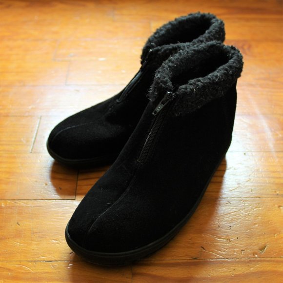 Heavenly Comfort Booties - Picture 2 of 6
